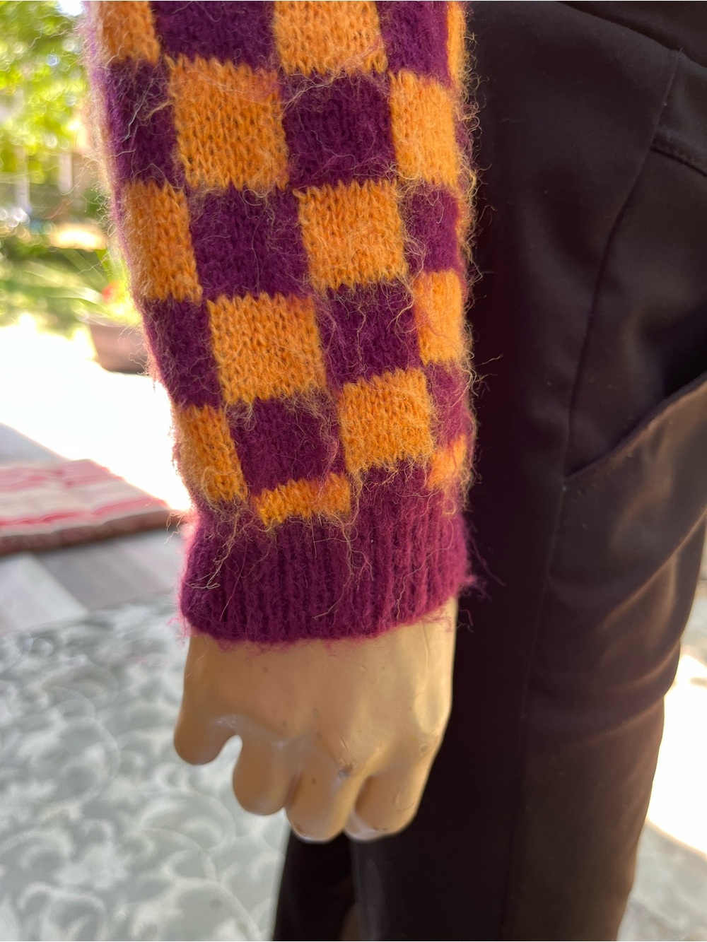 Zara Purple and Gold Checkered V-Neck Cropped Cardigan - Picture 4 of 8